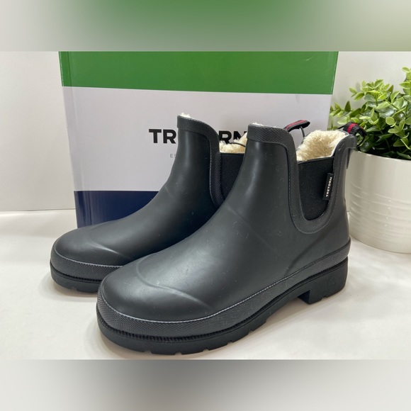 tretorn rain boots with fur